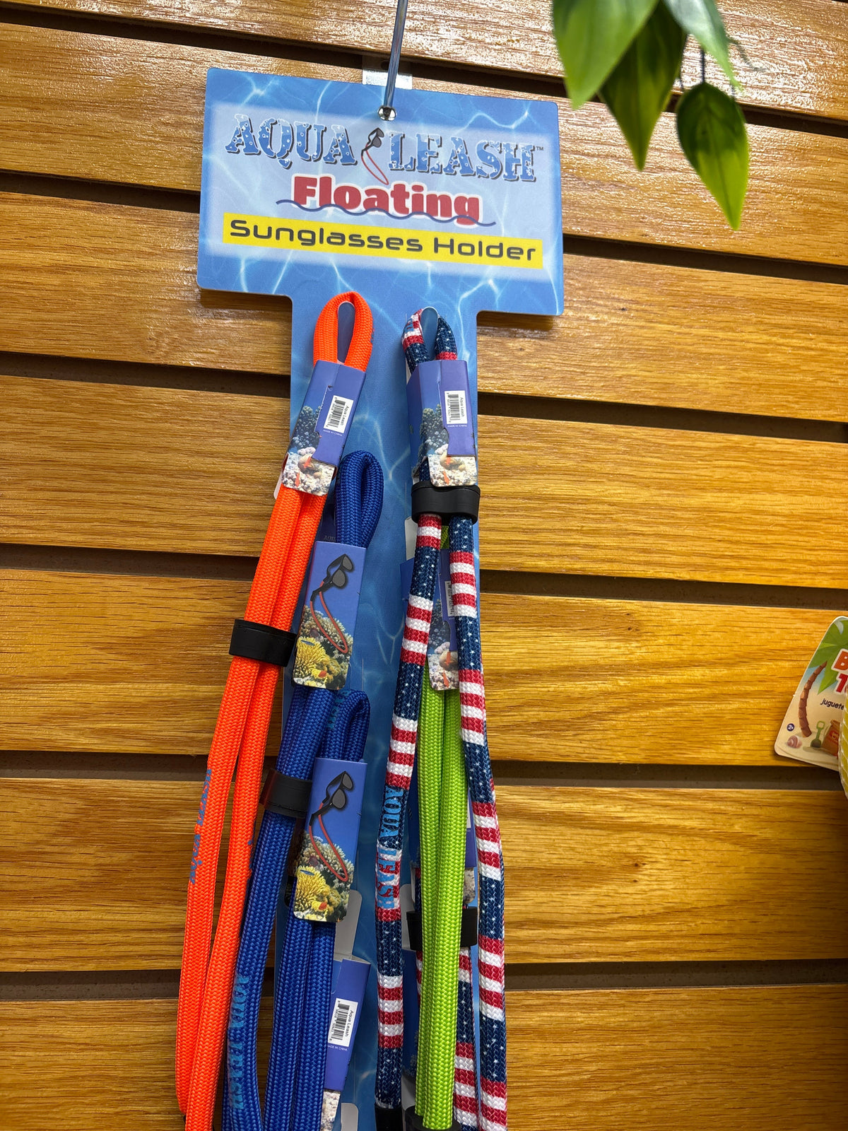 Aqua leash