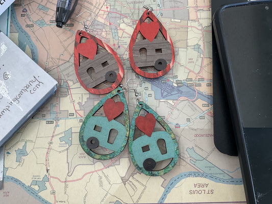 Wooden earring love camper
